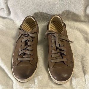 Taos Capitol Nubuck Street Sneakers with Removable Orthotic Insole